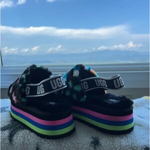 Uggs fuzzy platform slippers only worn inside.